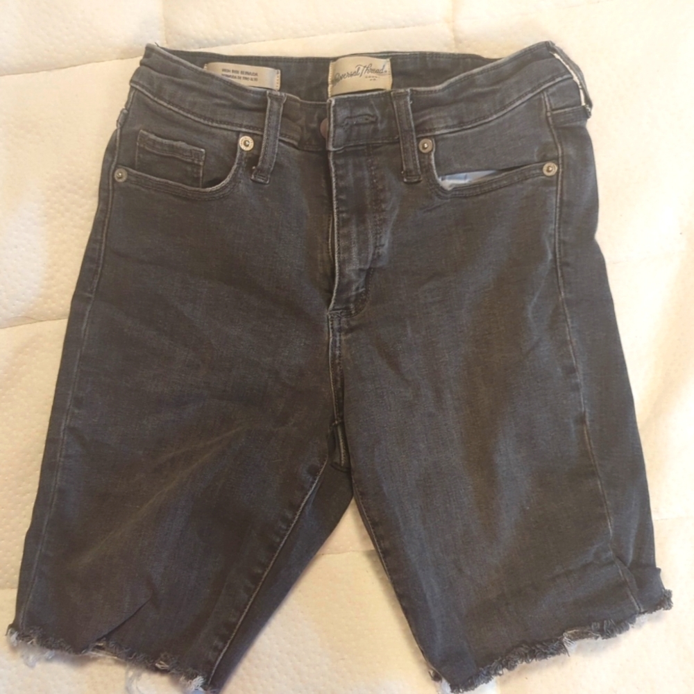 High rise Universal Threads Bermuda shorts